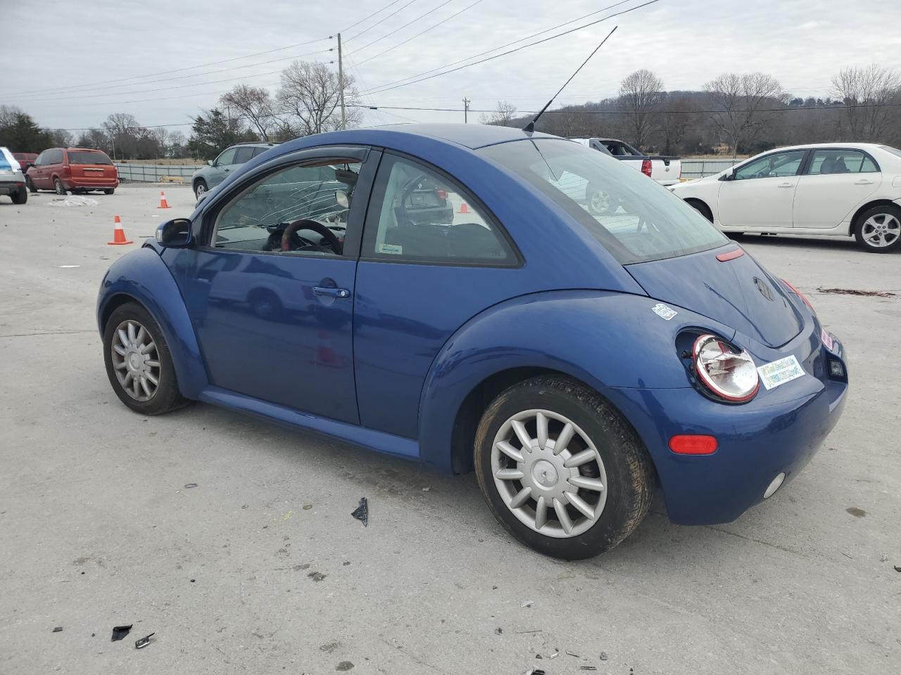 2004 Volkswagen Beetle - Image 2