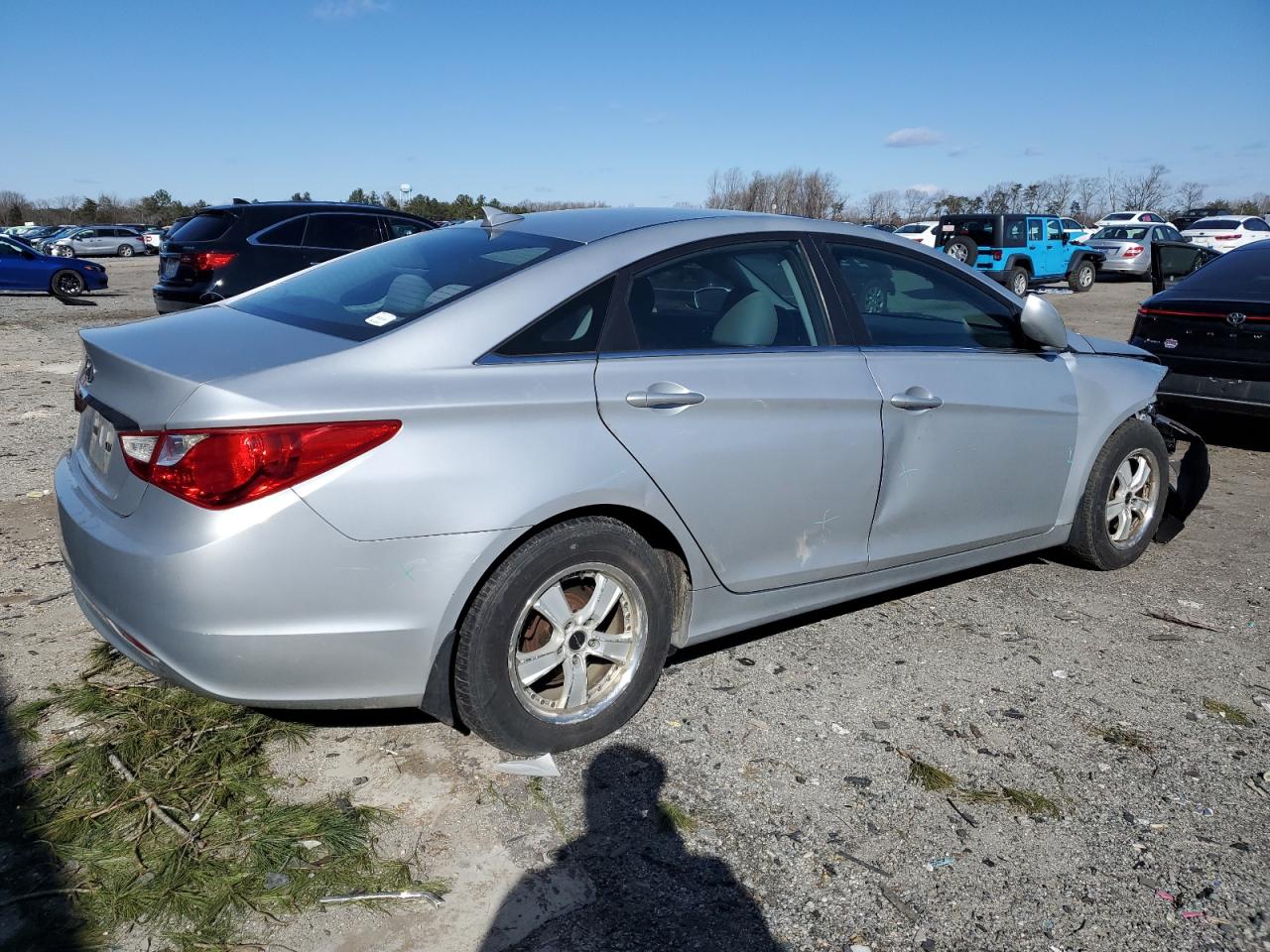 2013 Hyundai Sonata - Image 3