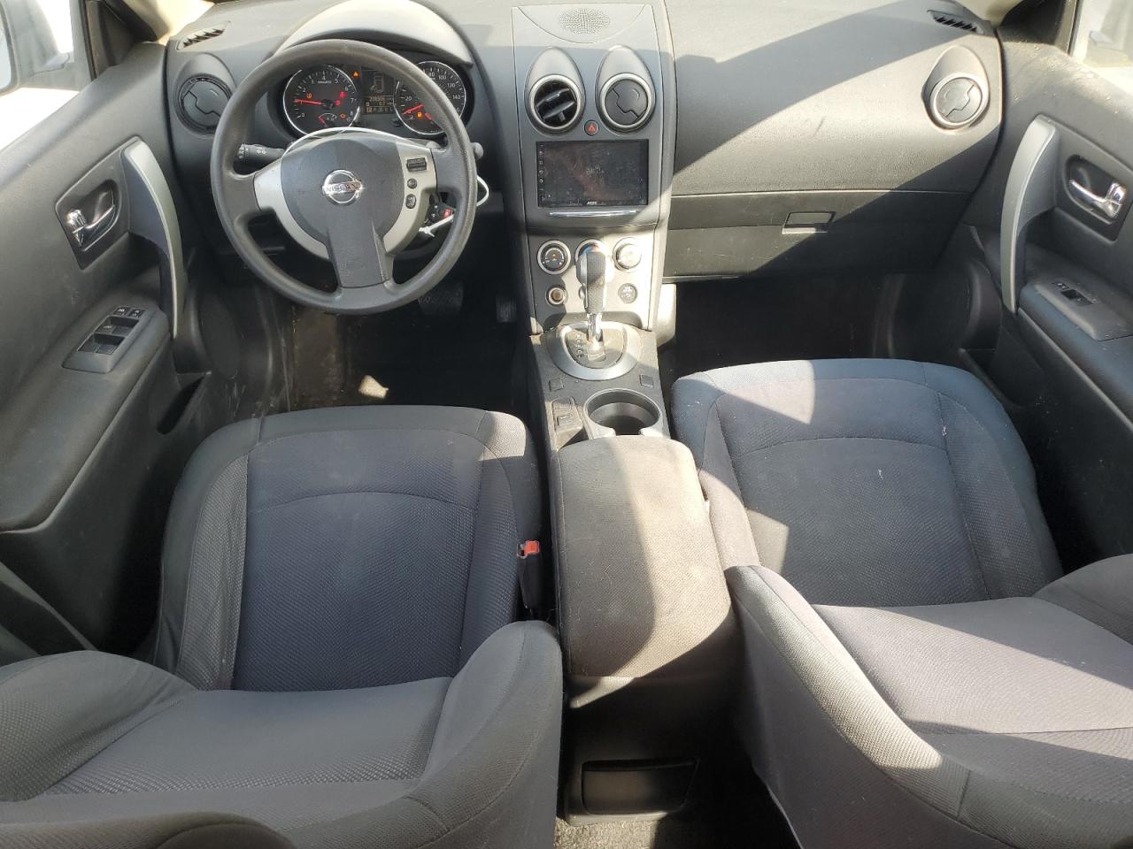 2013 Nissan Rogue - Image 8