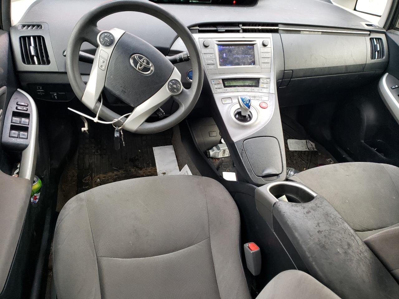 2014 Toyota Prius - Image 8