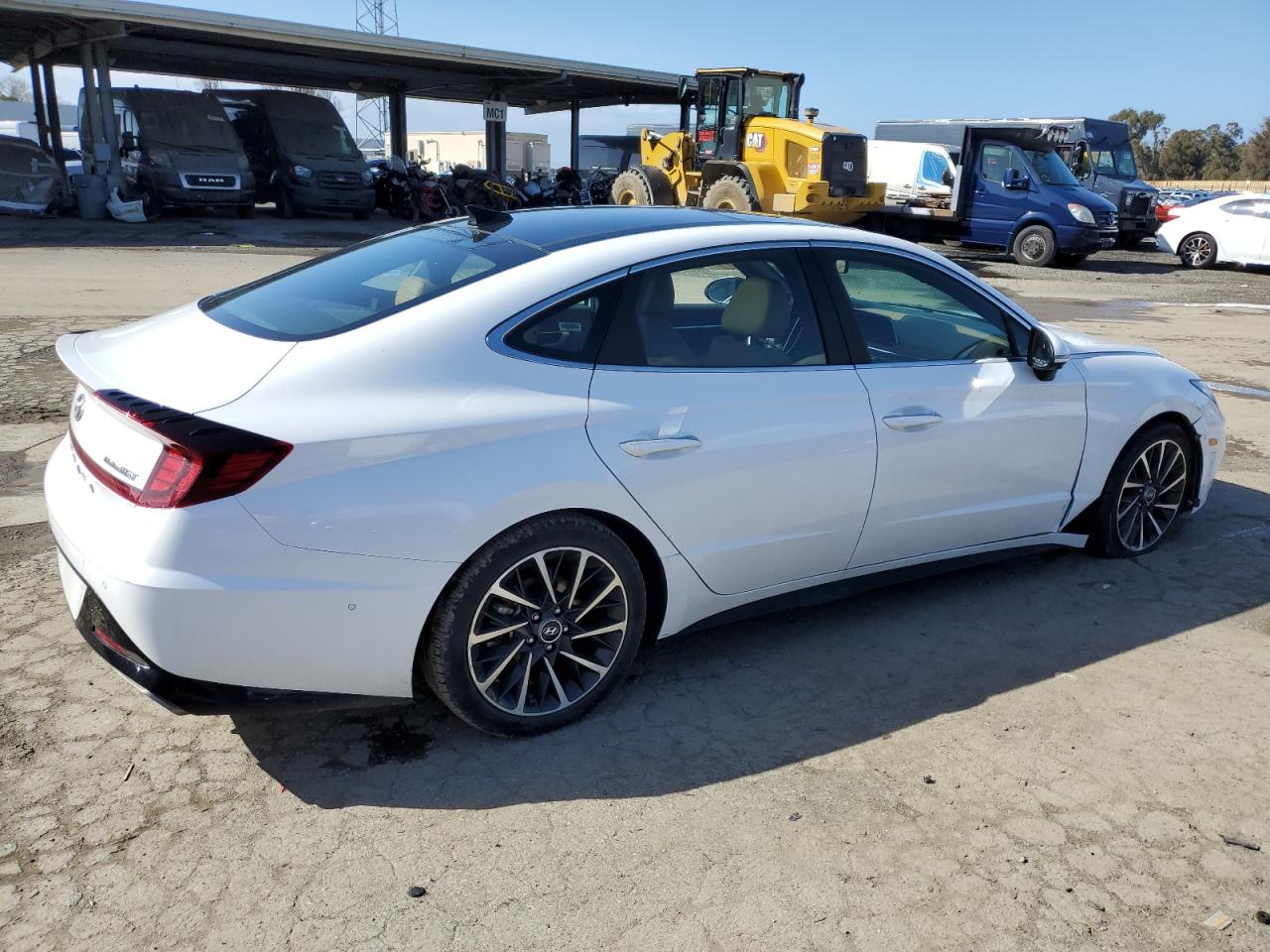 2023 Hyundai Sonata - Image 3