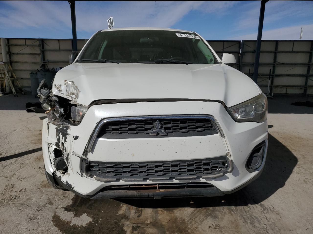 2015 Mitsubishi Outlander - Image 5