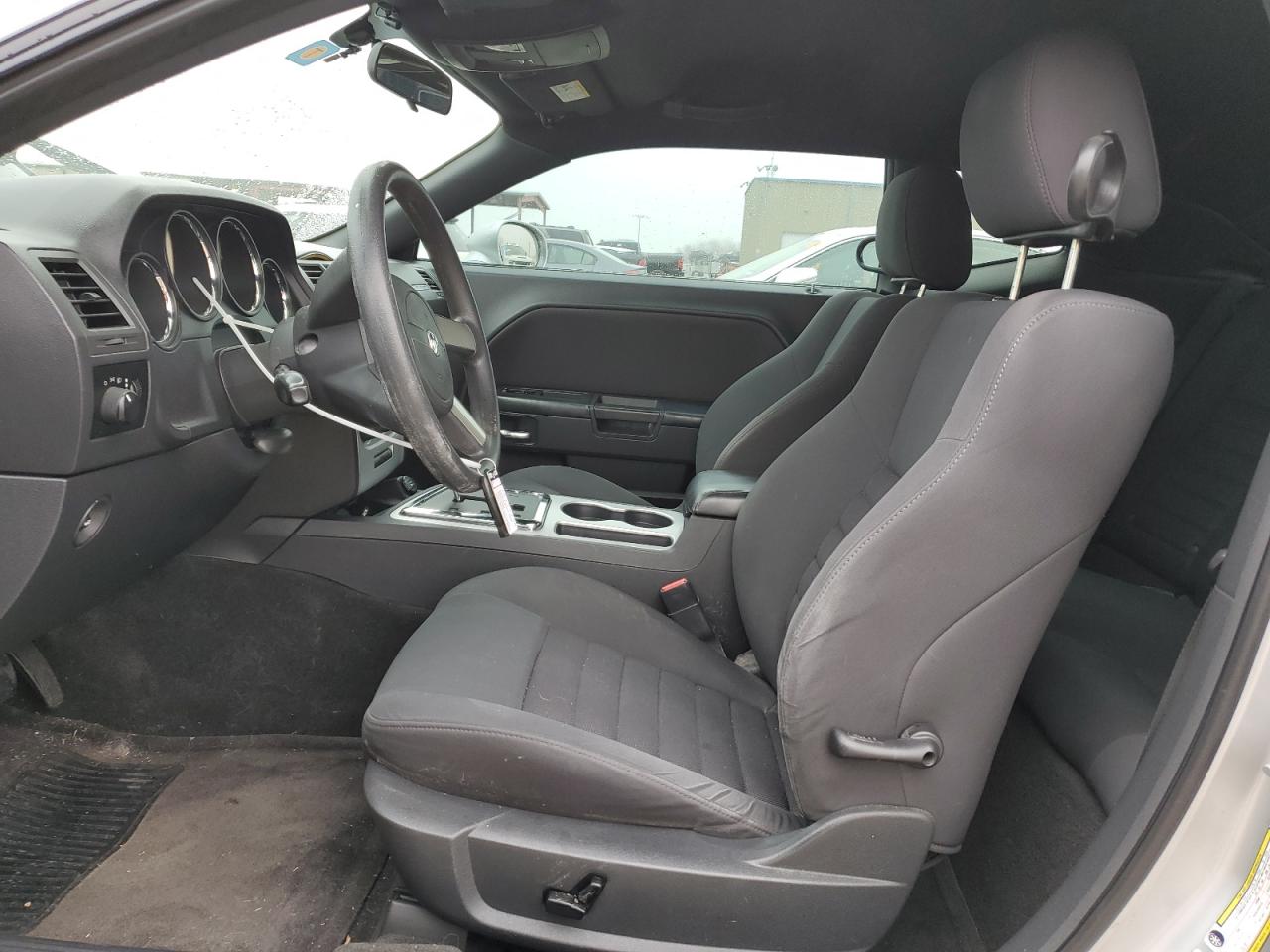 2010 Dodge Challenger - Image 7