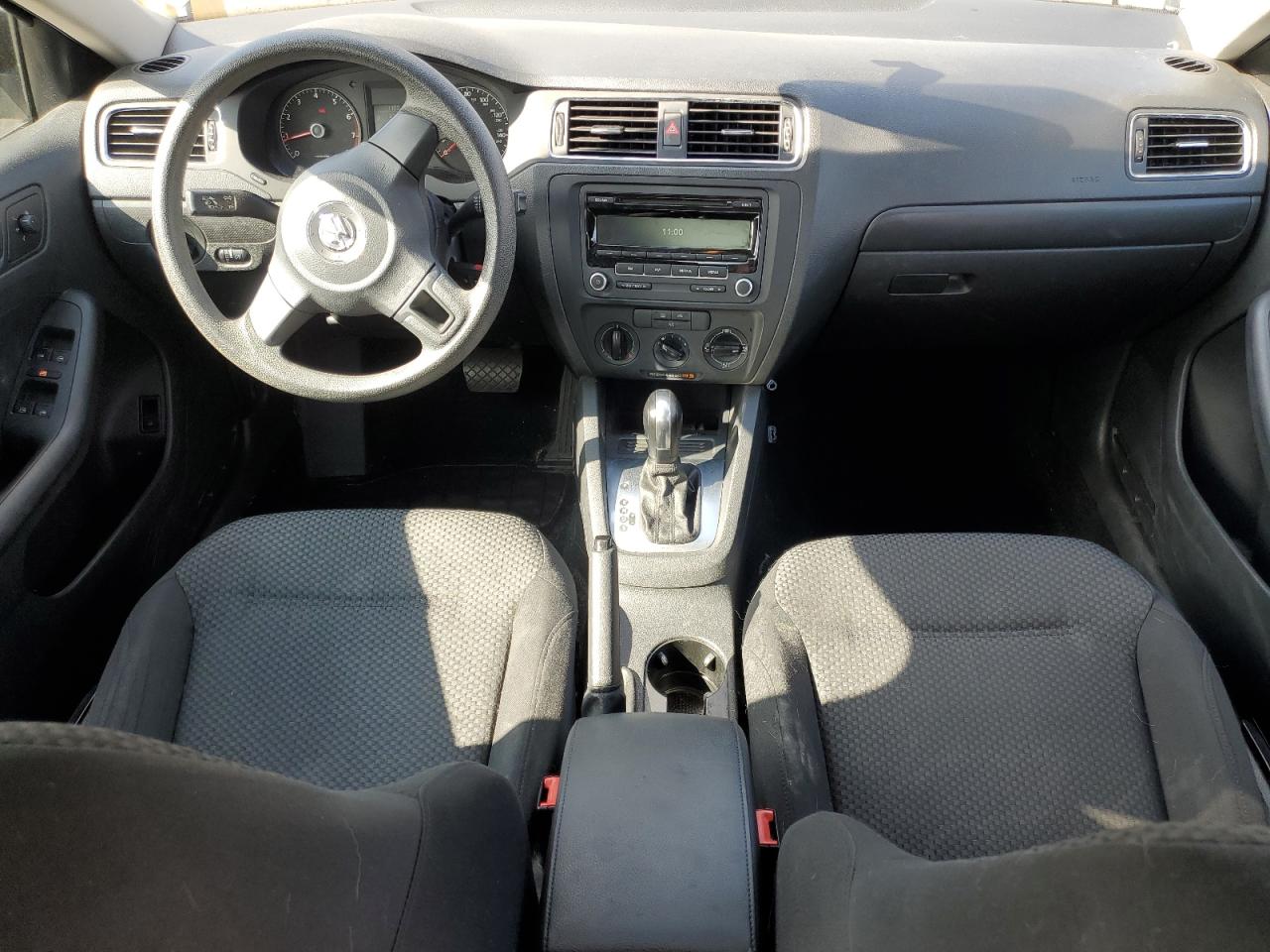 2014 Volkswagen Jetta - Image 8