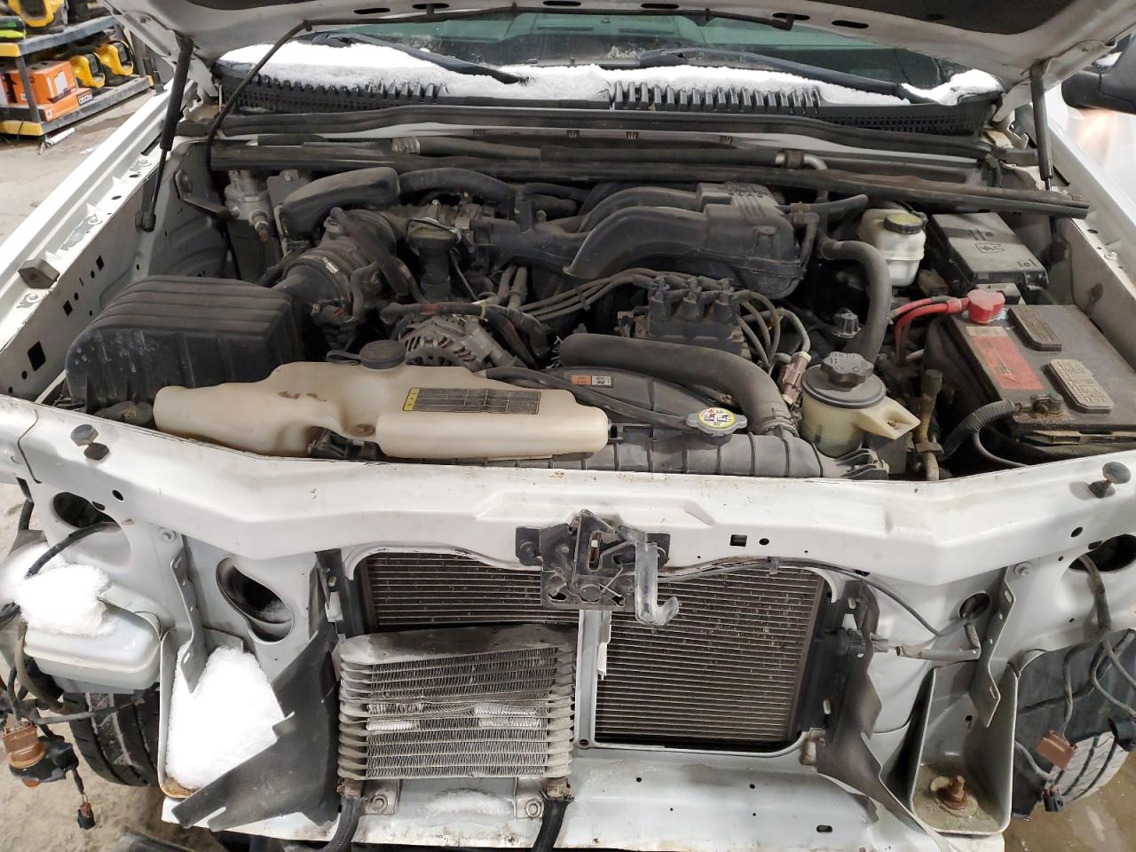 2010 Ford Explorer - Image 12