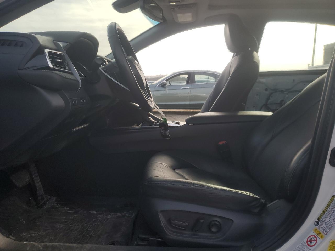 2018 Toyota Camry - Image 7