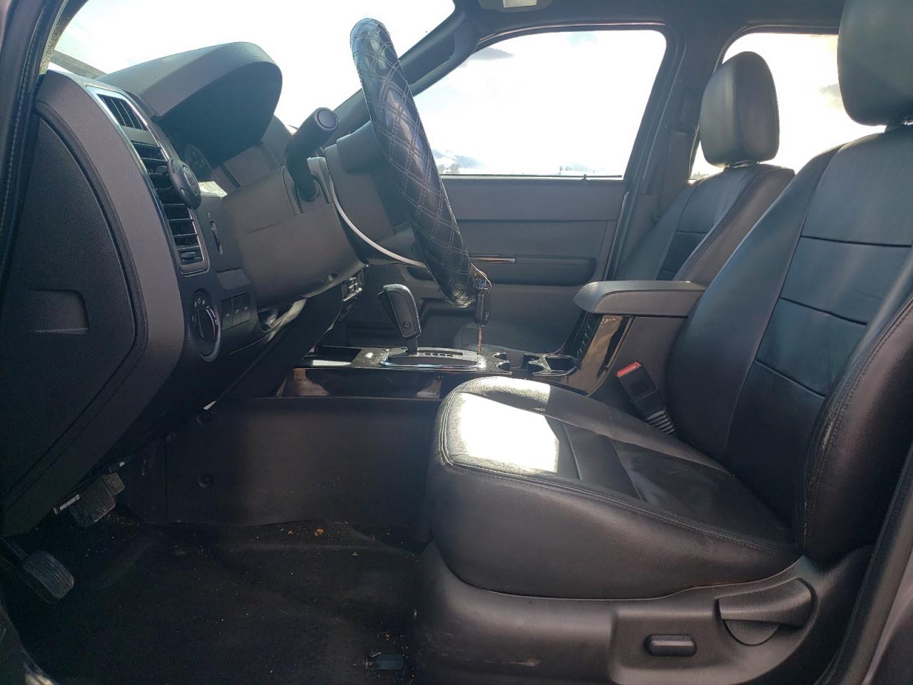 2010 Ford Escape - Image 7