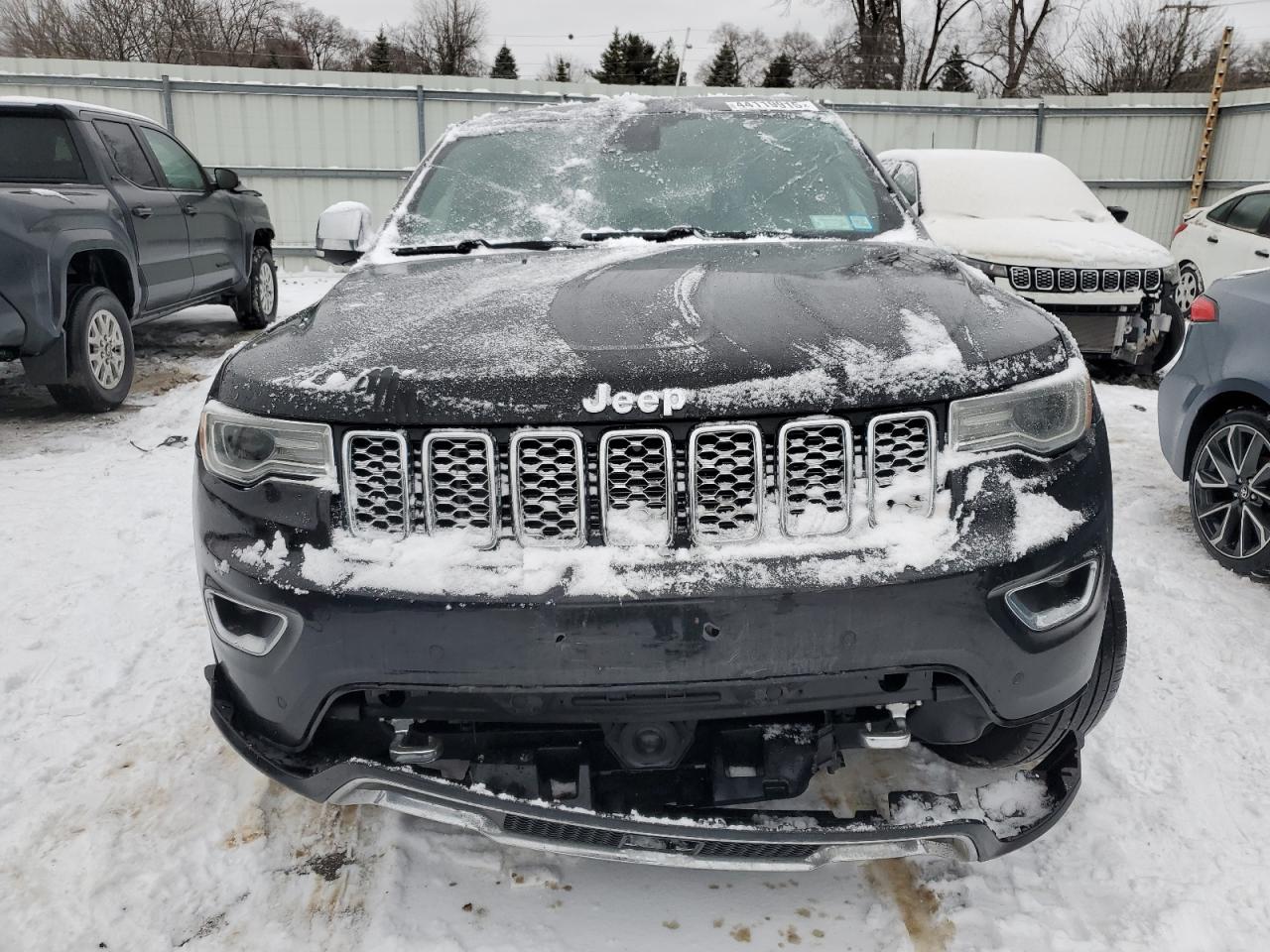 2017 Jeep Grand Cherokee - Image 5
