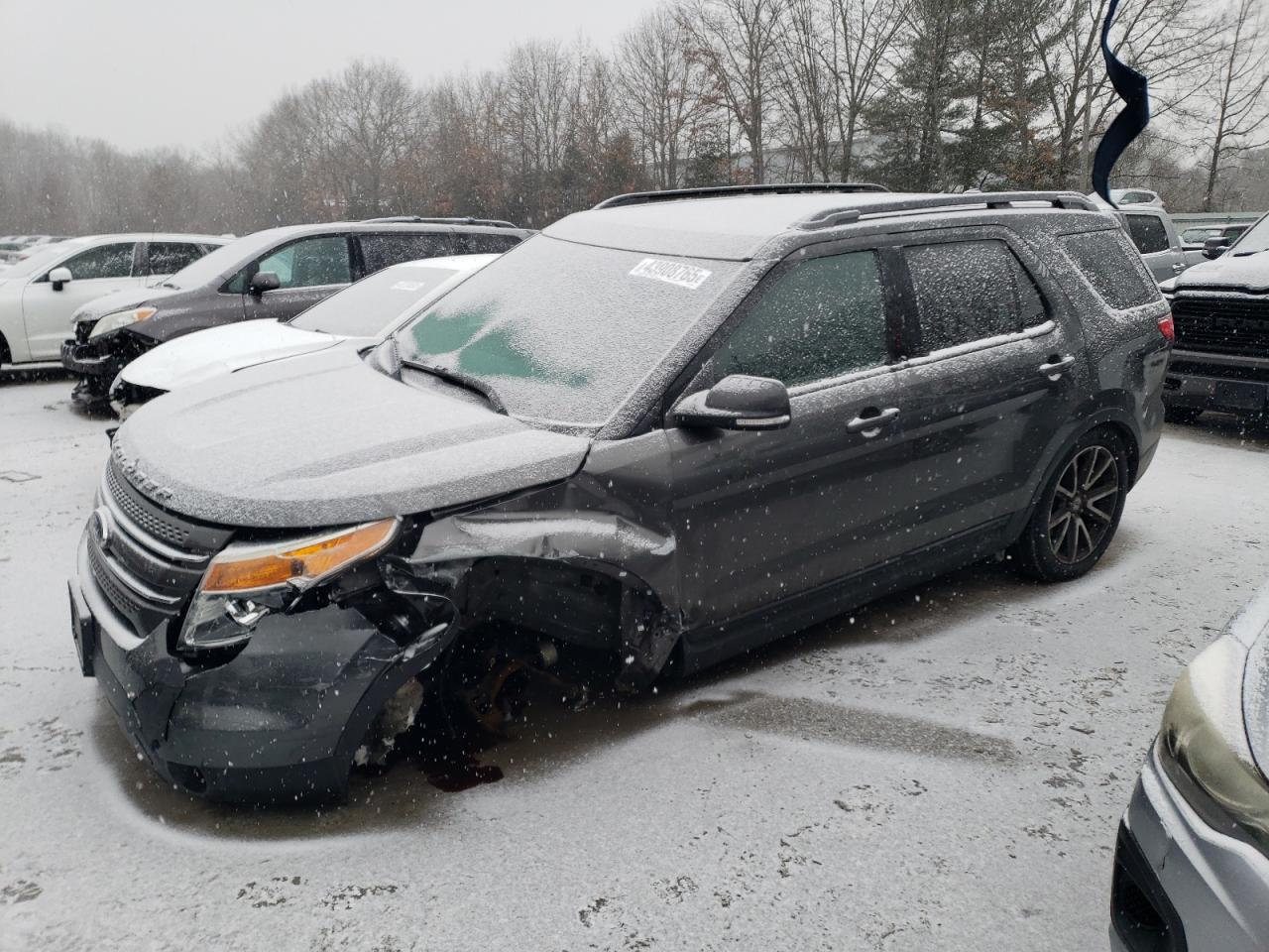 2015 Ford Explorer - Image 1