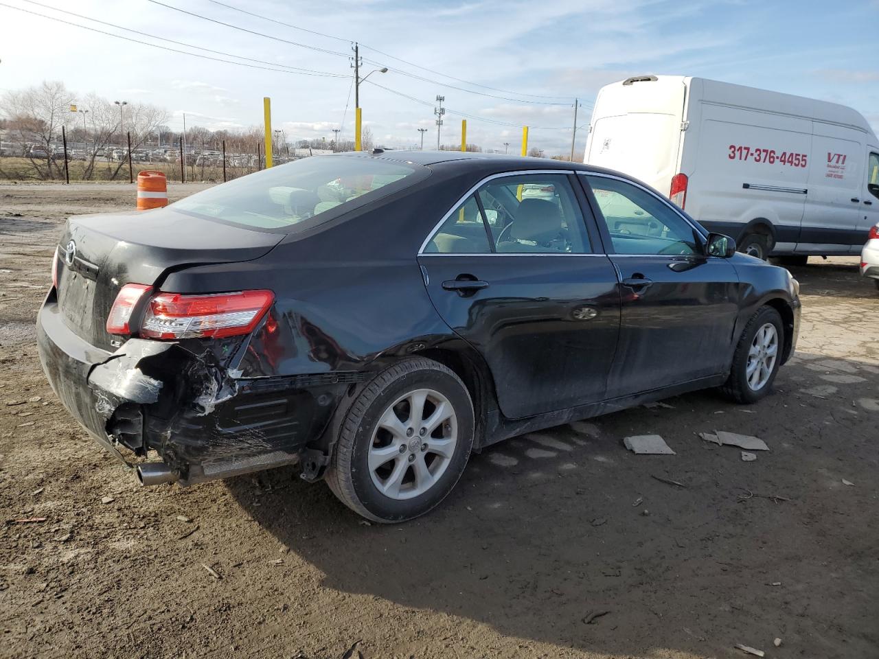 2011 Toyota Camry - Image 3