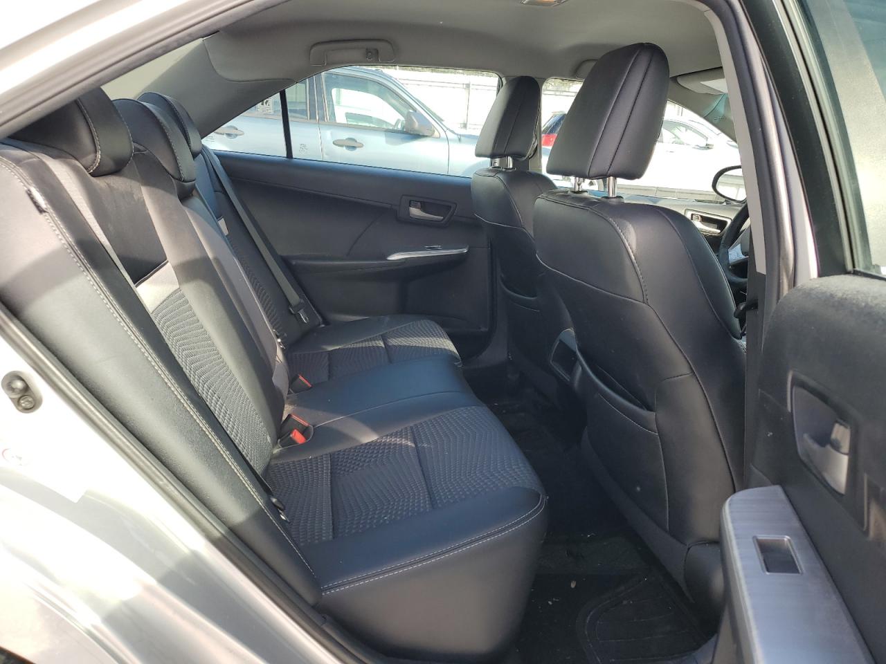 2014 Toyota Camry - Image 10