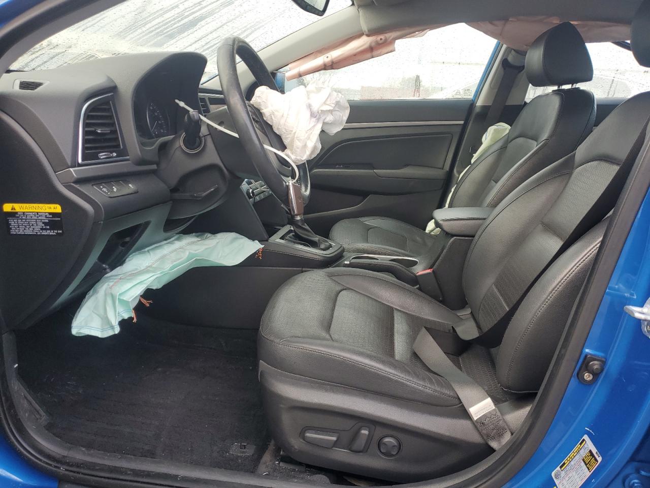 2017 Hyundai Elantra - Image 7