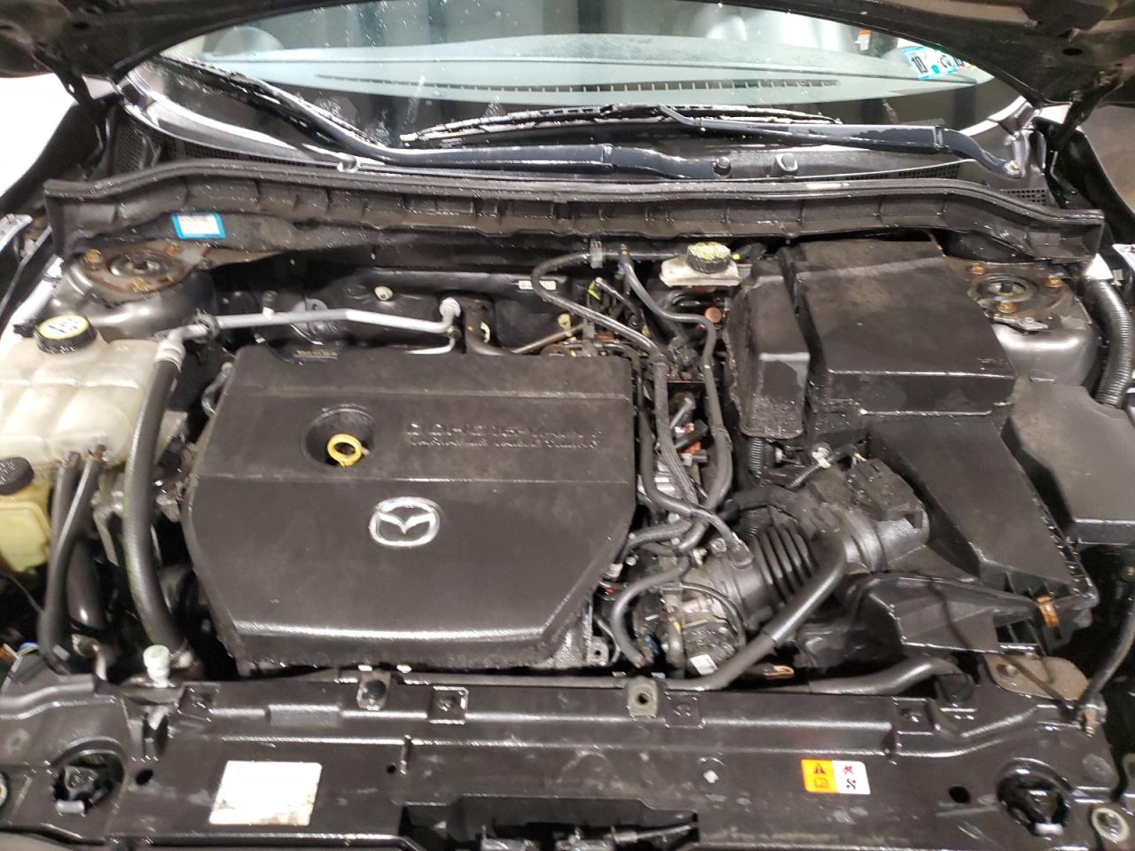 2010 Mazda 3 - Image 11