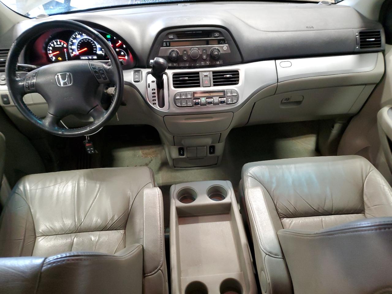 2008 Honda Odyssey - Image 8