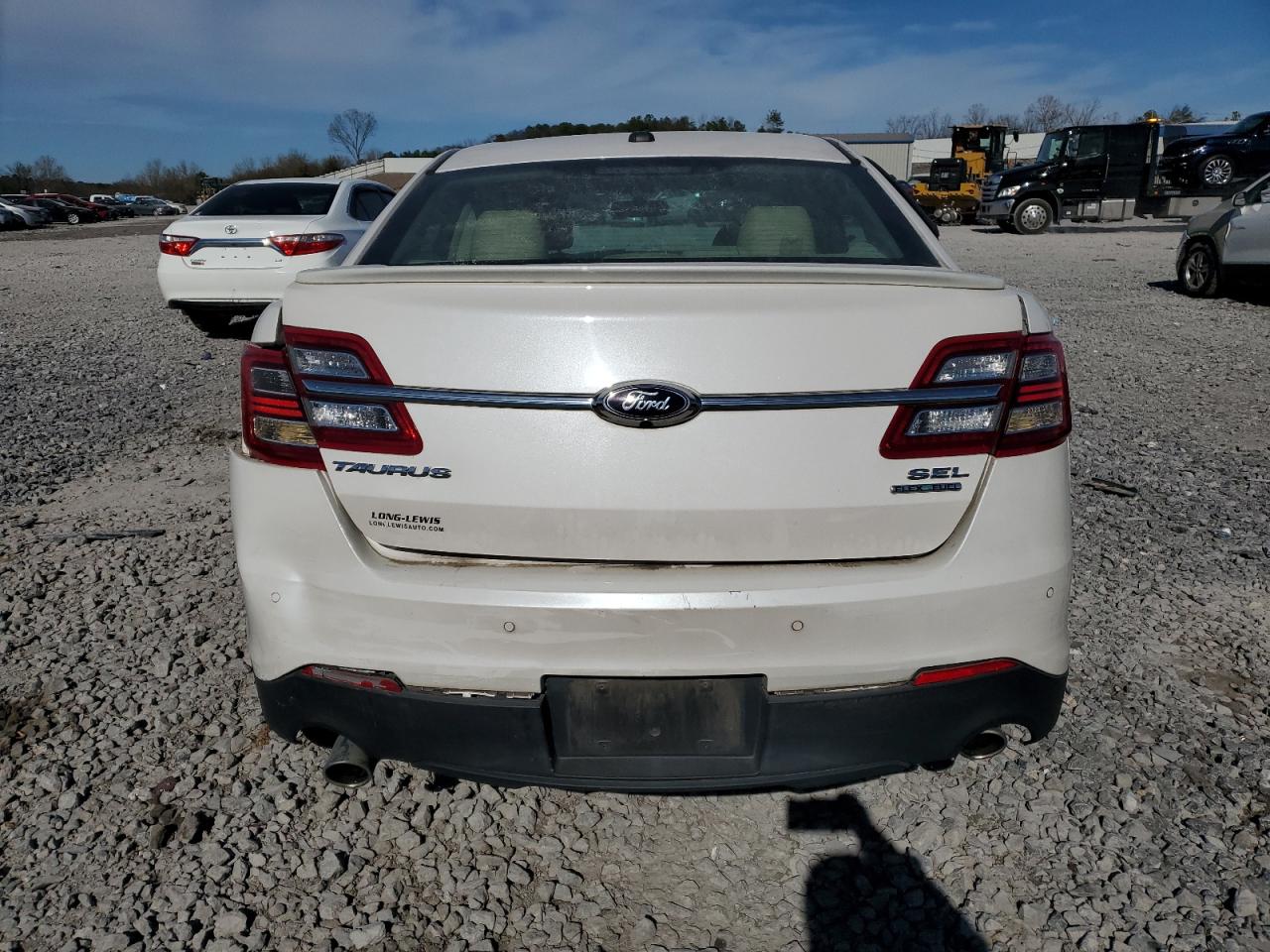 2015 Ford Taurus - Image 6