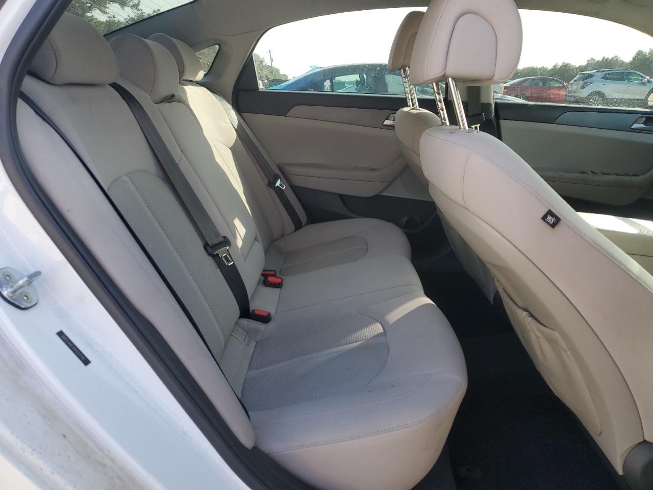 2017 Hyundai Sonata - Image 10