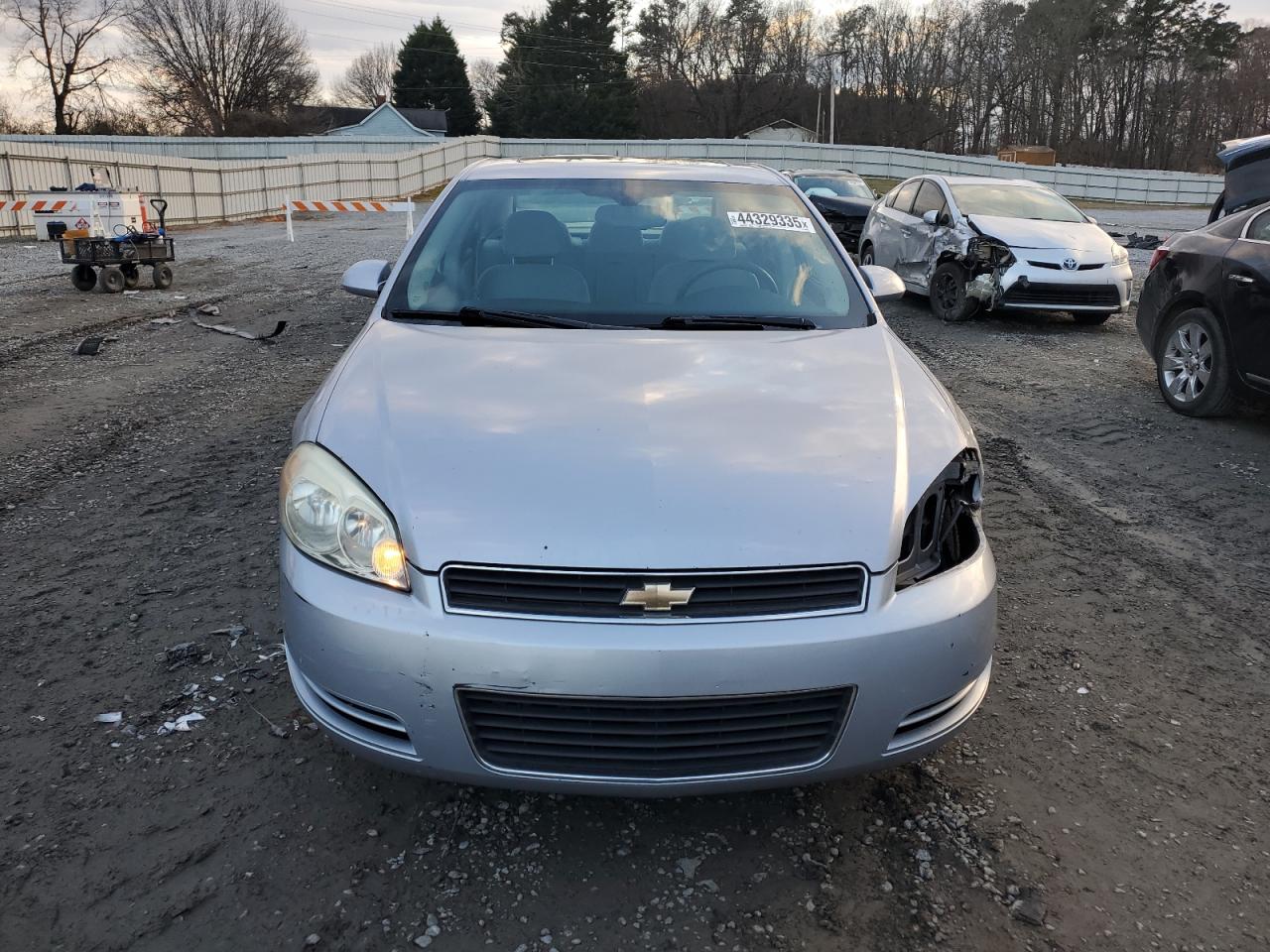 2006 Chevrolet Impala - Image 5