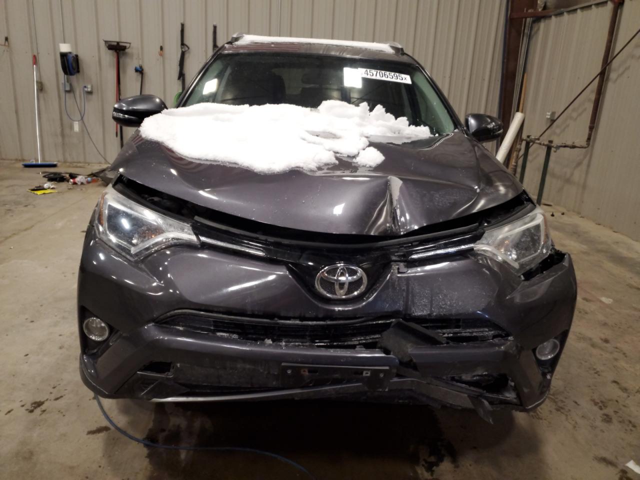 2016 Toyota RAV 4 - Image 5