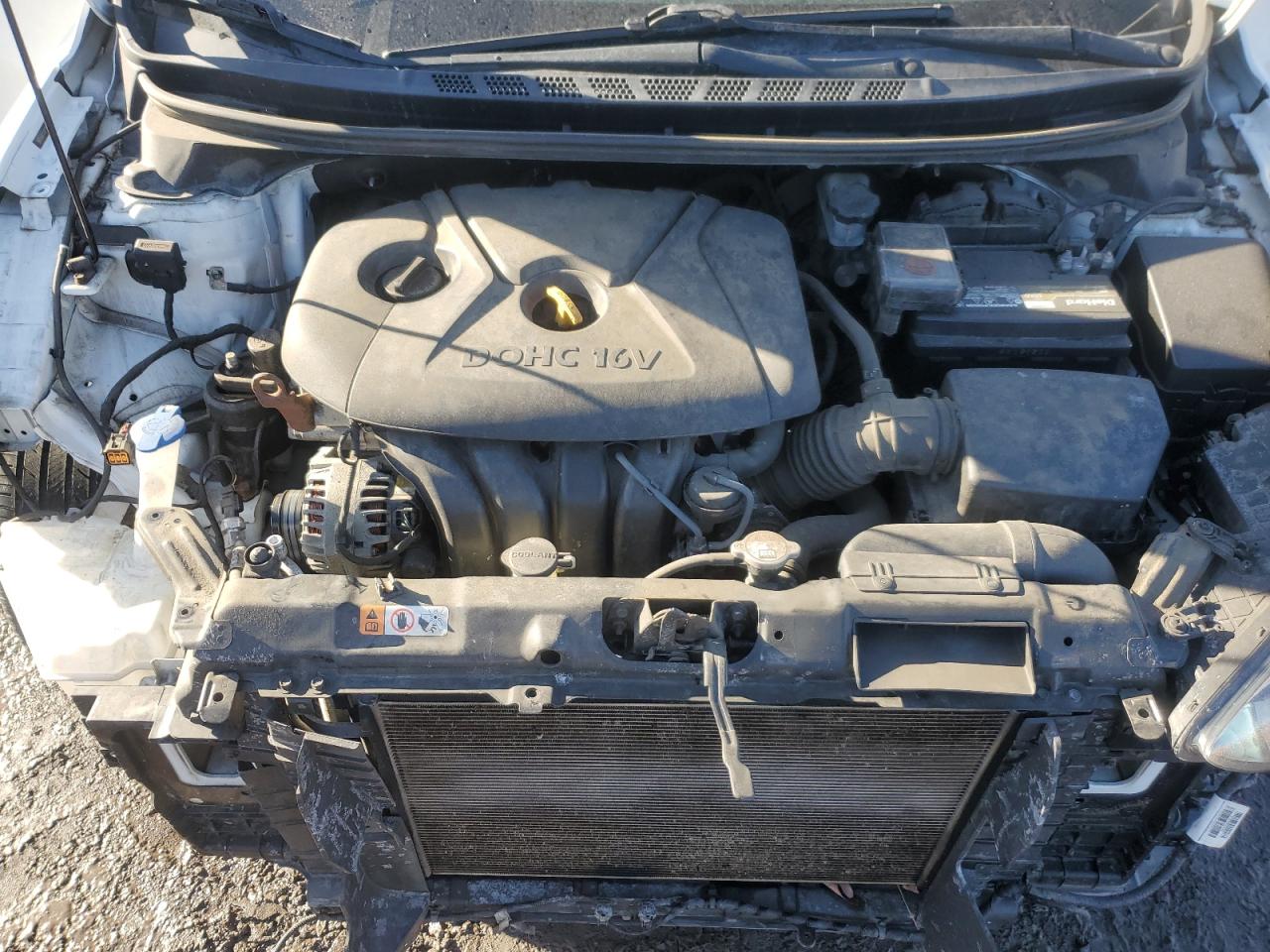 2013 Hyundai Elantra - Image 11