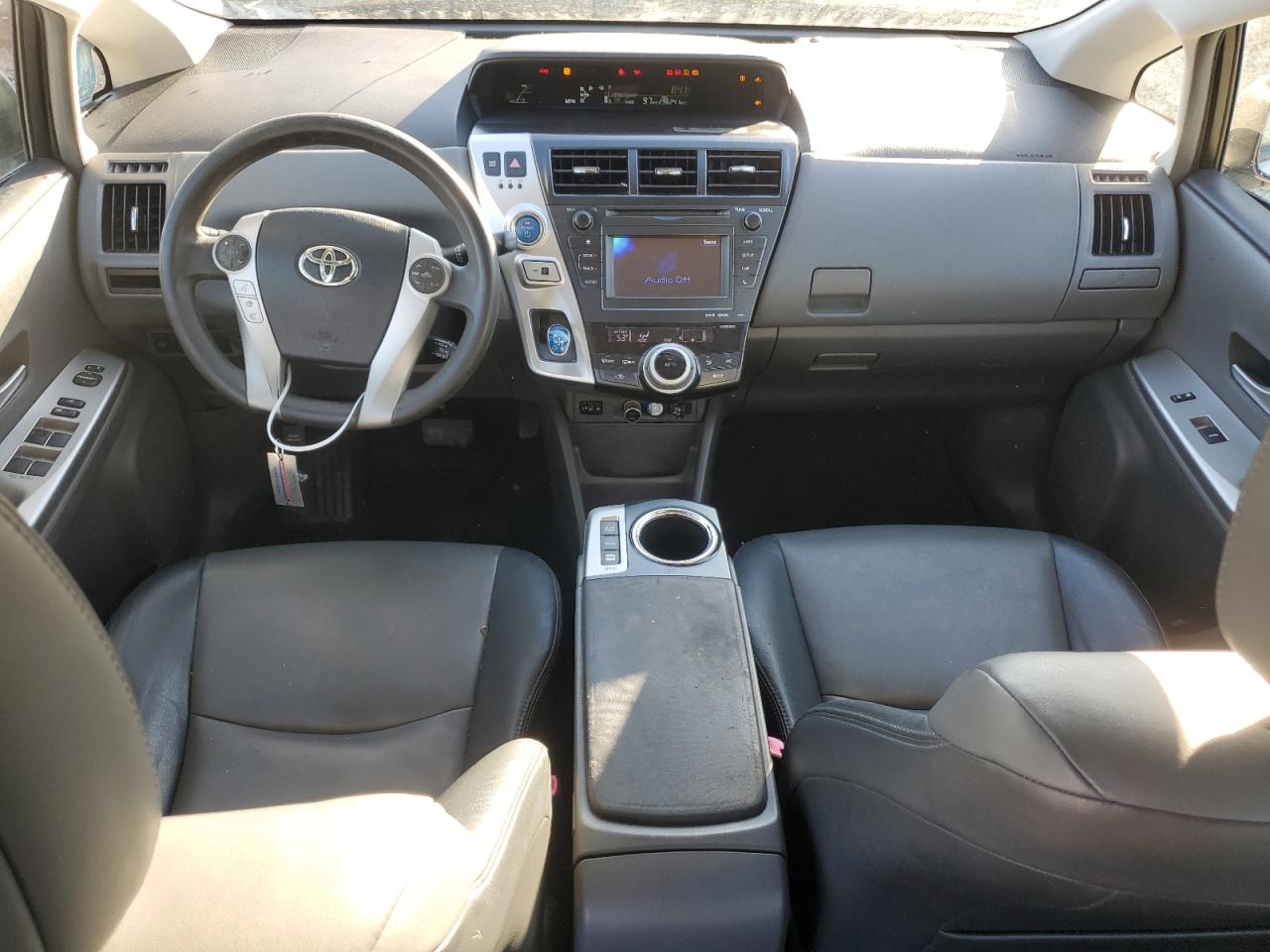 2012 Toyota Prius - Image 8