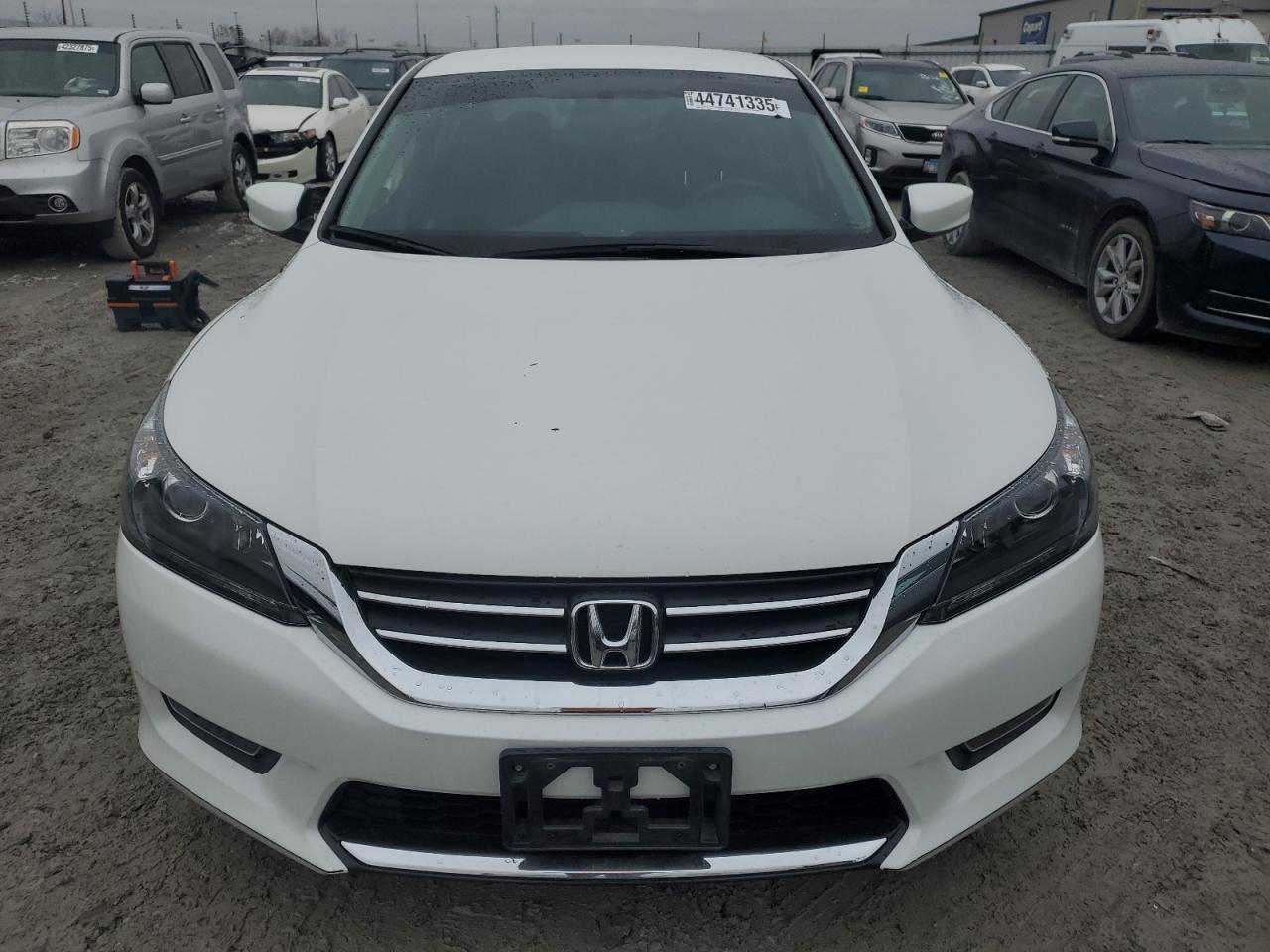 2015 Honda Accord - Image 5