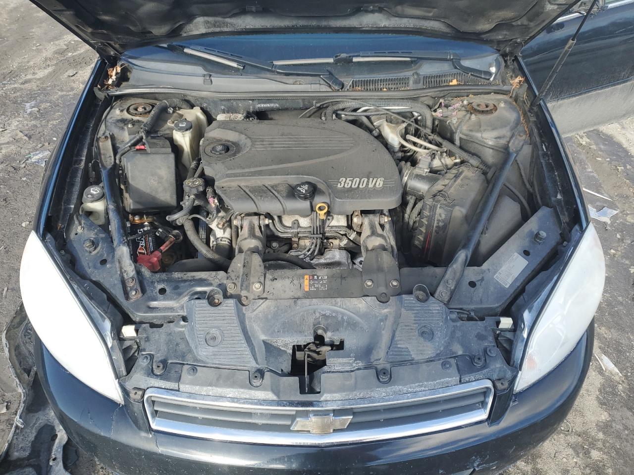 2011 Chevrolet Impala - Image 11