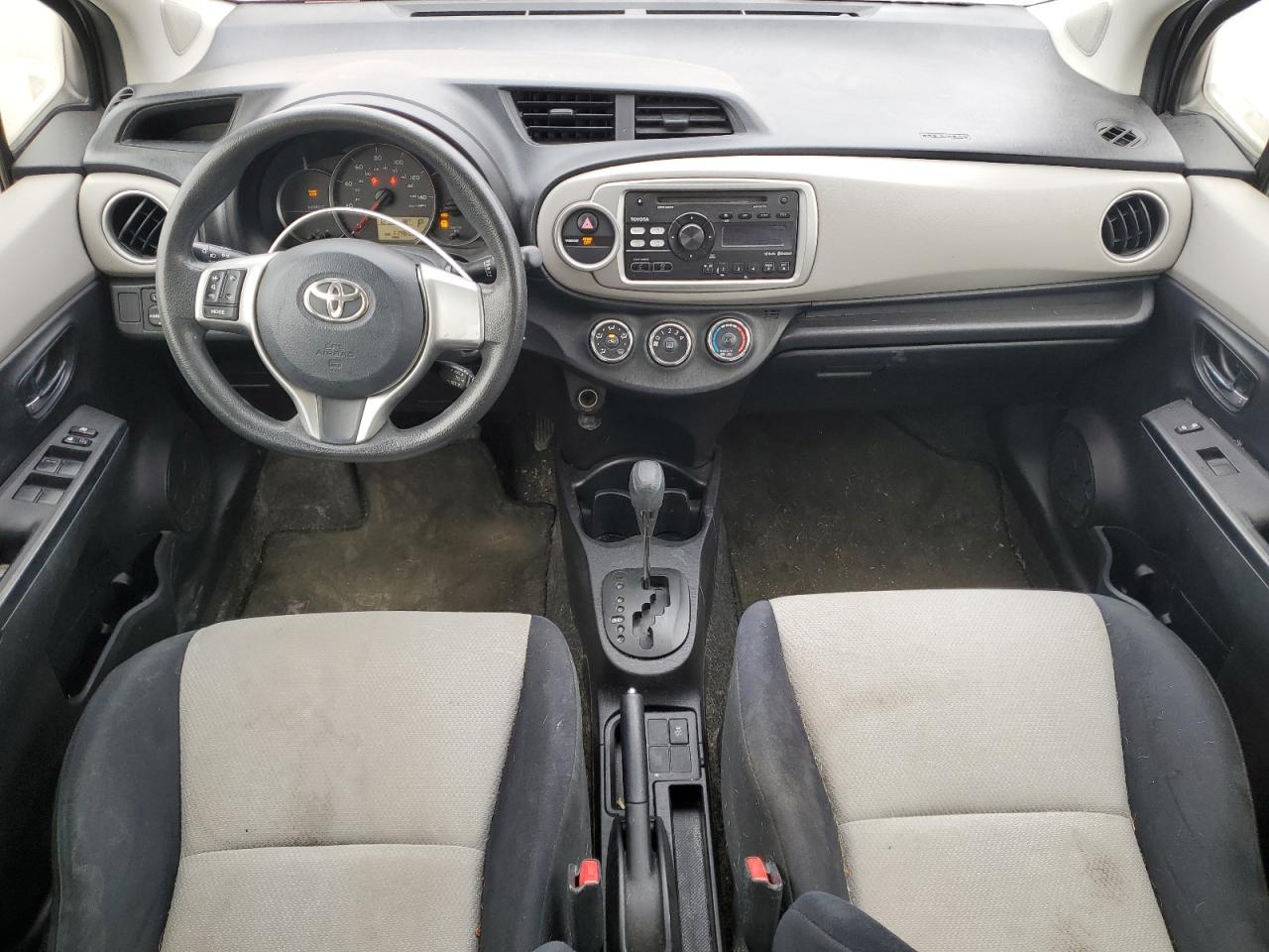 2013 Toyota Yaris - Image 8