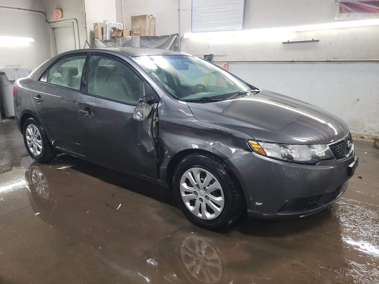2013 Kia Forte - Image 4