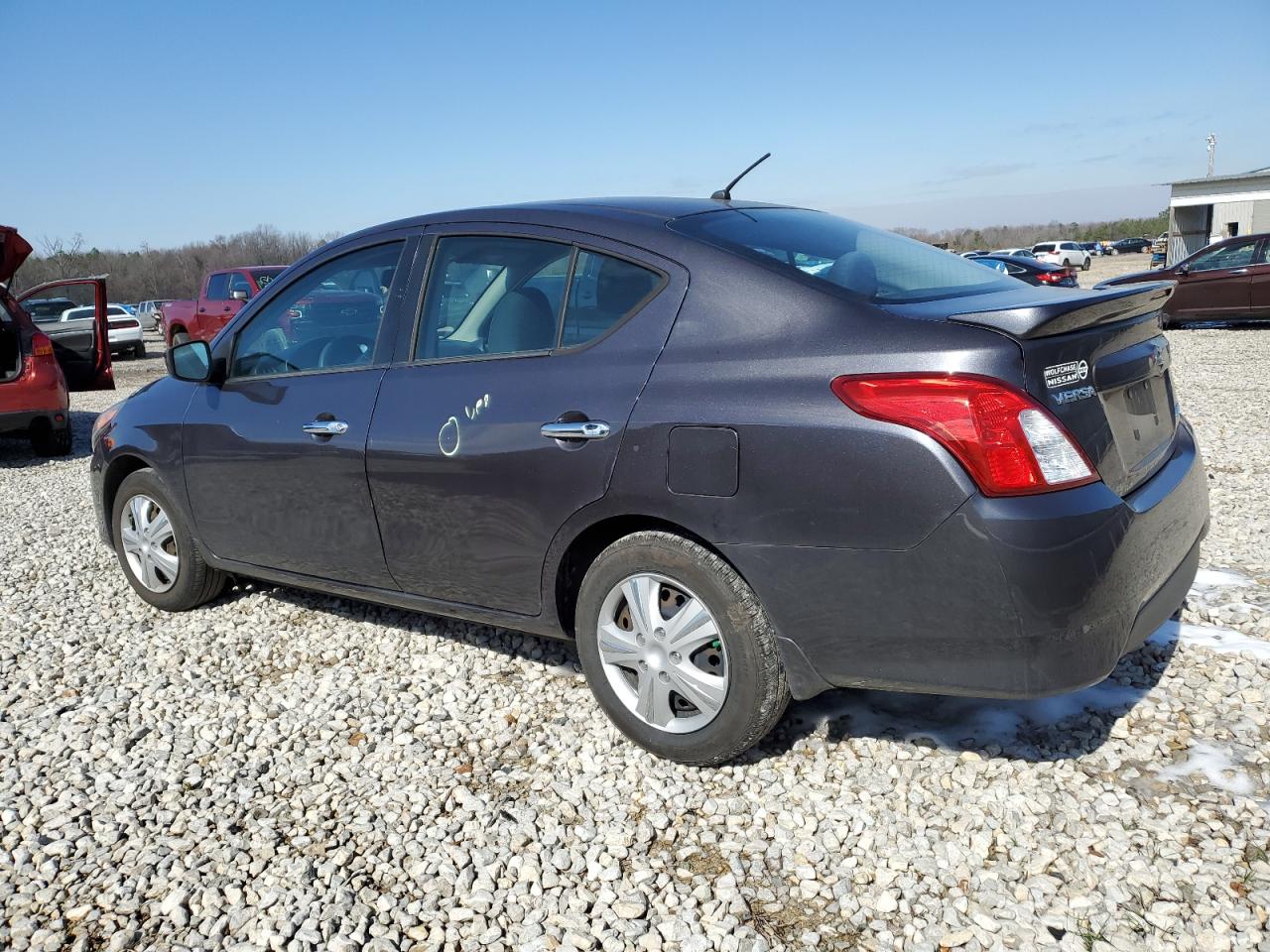 2015 Nissan Versa - Image 2