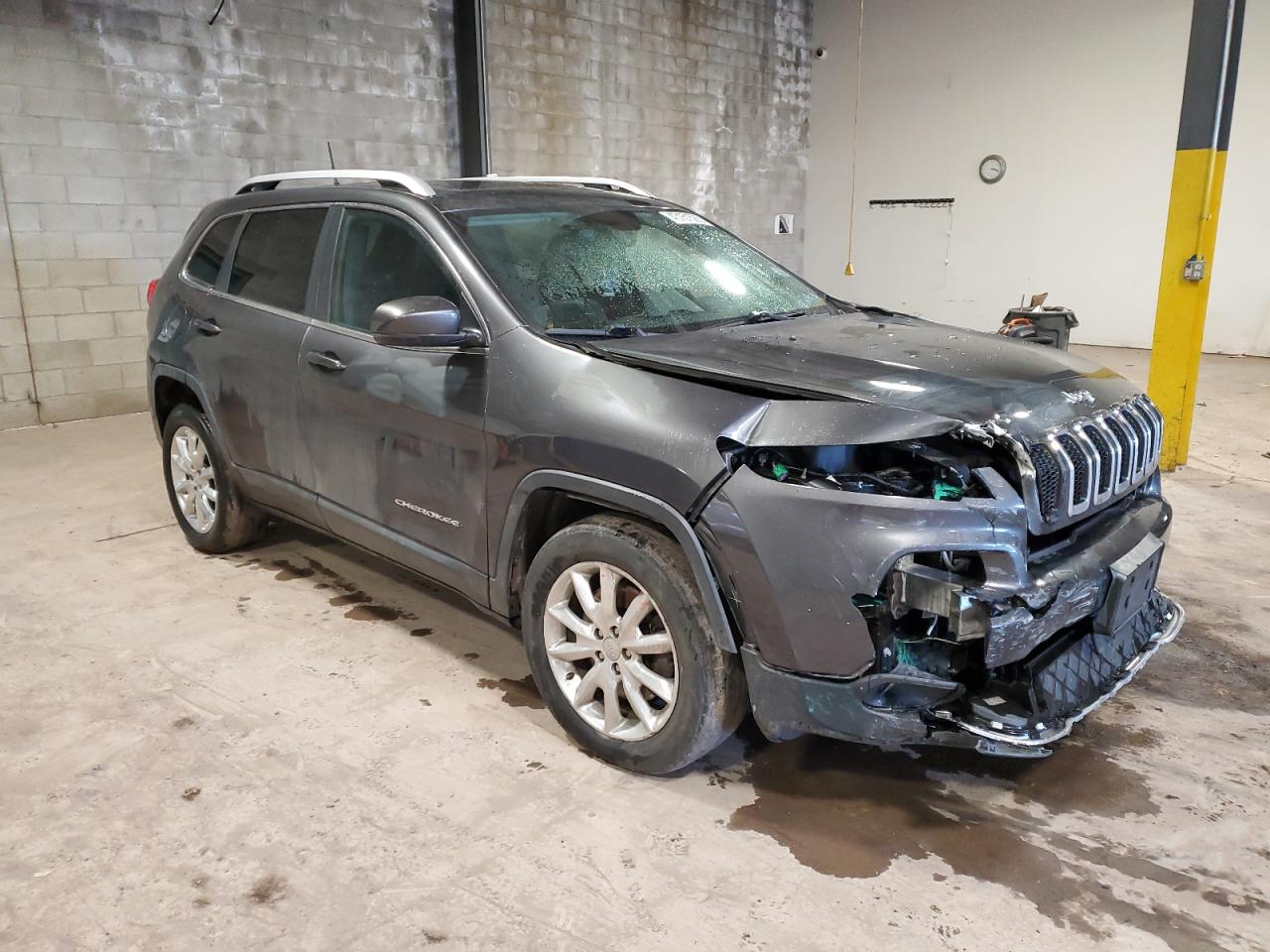 2016 Jeep Grand Cherokee - Image 4