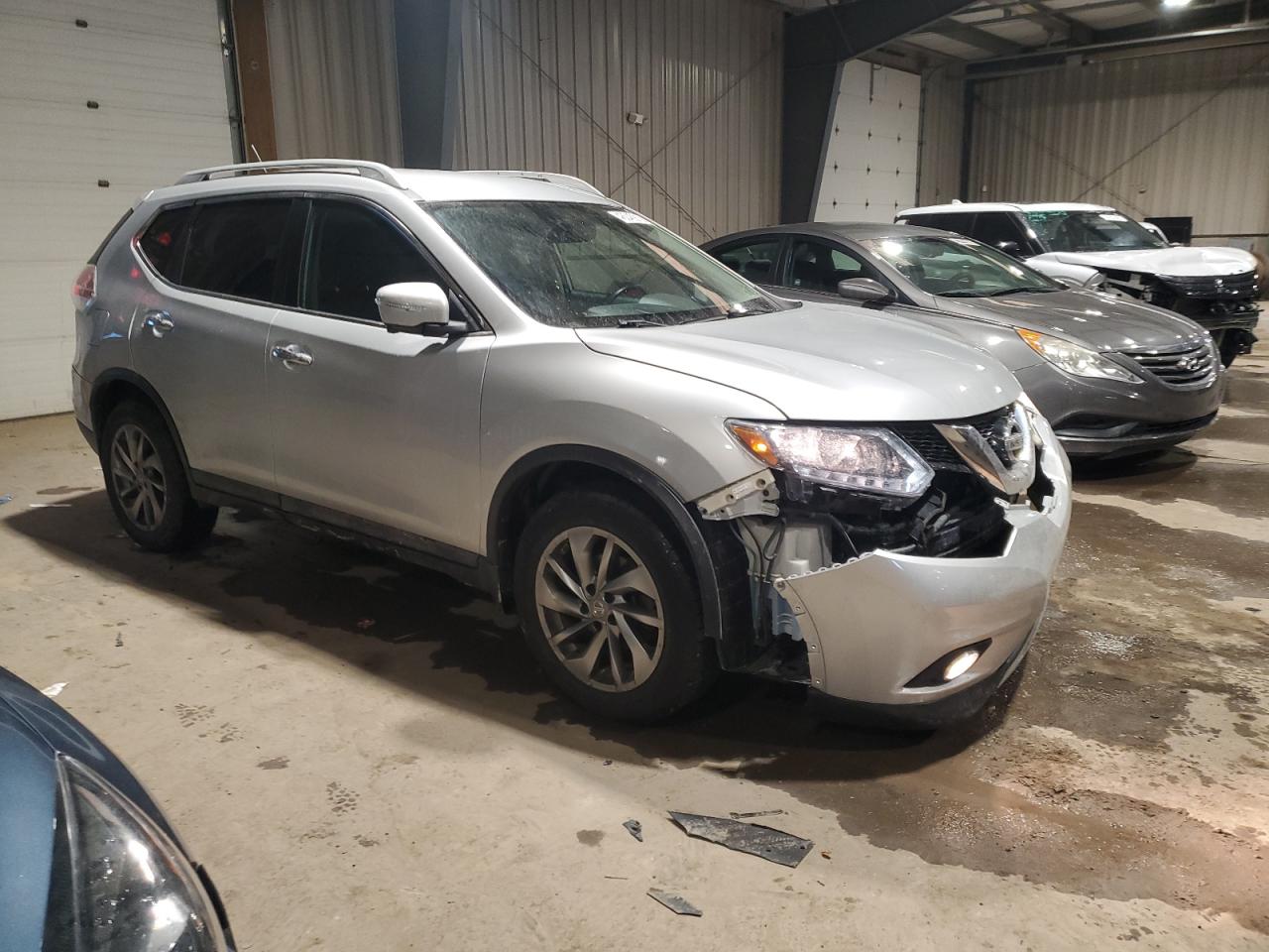 2015 Nissan Rogue - Image 4