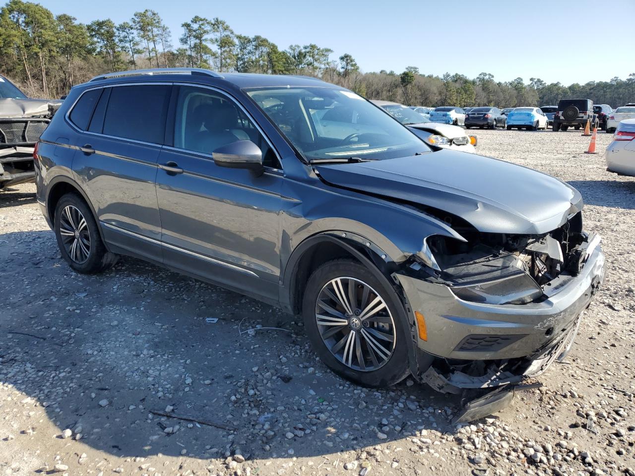 2019 Volkswagen Tiguan - Image 4