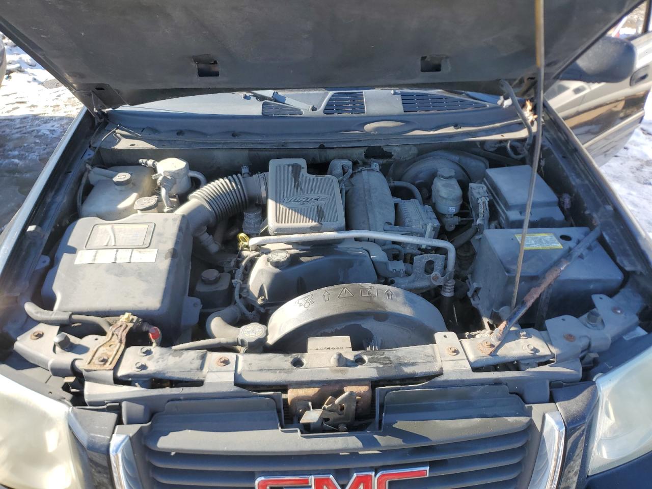 2005 GMC Envoy - Image 12