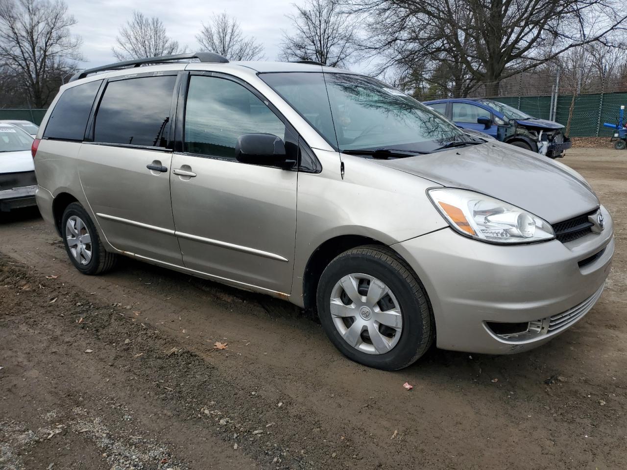 2005 Toyota Sienna - Image 4