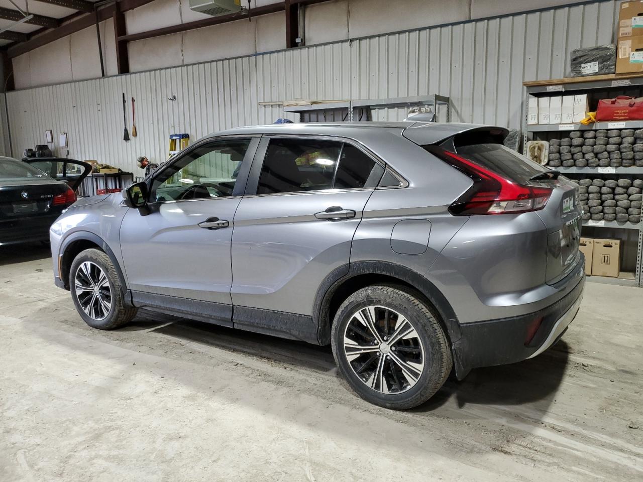2022 Mitsubishi Eclipse - Image 2