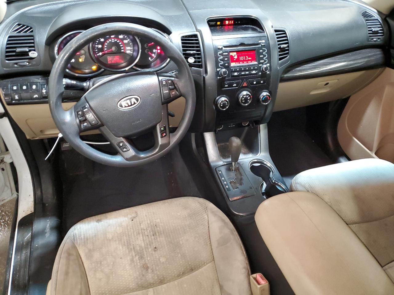2011 Kia Sorento - Image 8