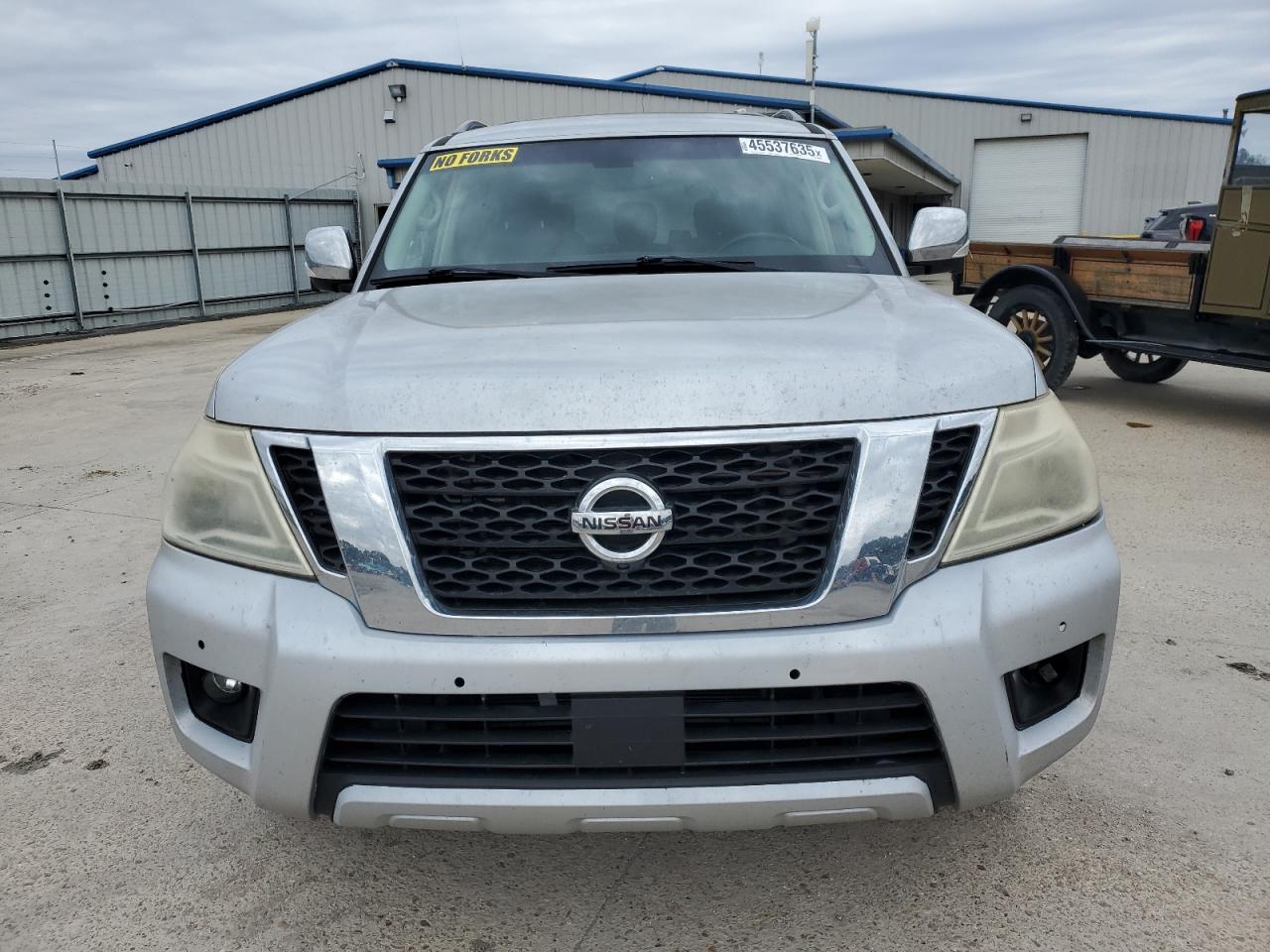 2017 Nissan Armada - Image 5