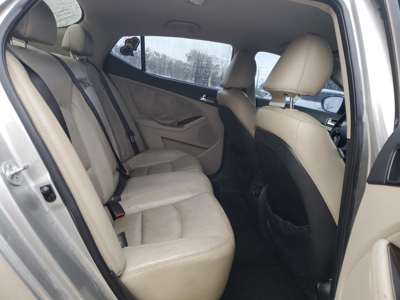 2012 Kia Optima - Image 10