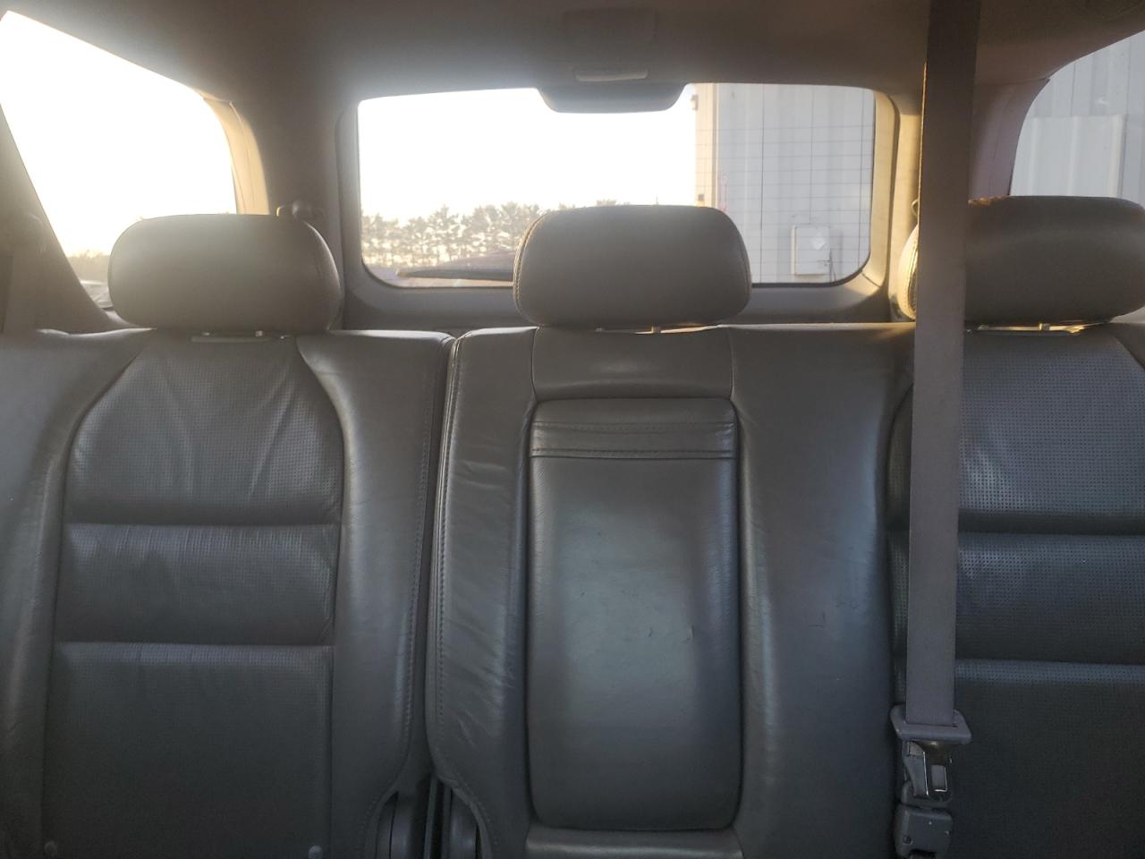 2005 Acura MDX - Image 10