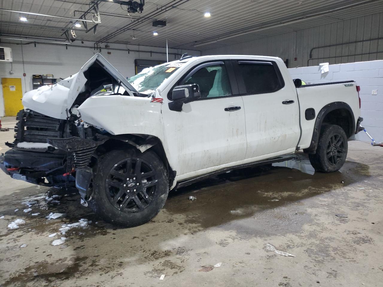 2024 Chevrolet Silverado K1500 Lt Trail Boss for Sale in Candia, NH - Front End