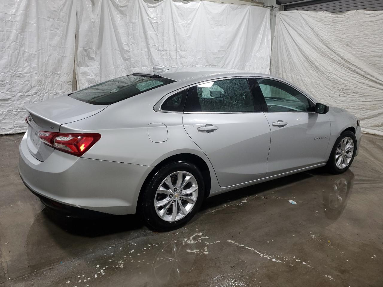 2022 Chevrolet Malibu - Image 3