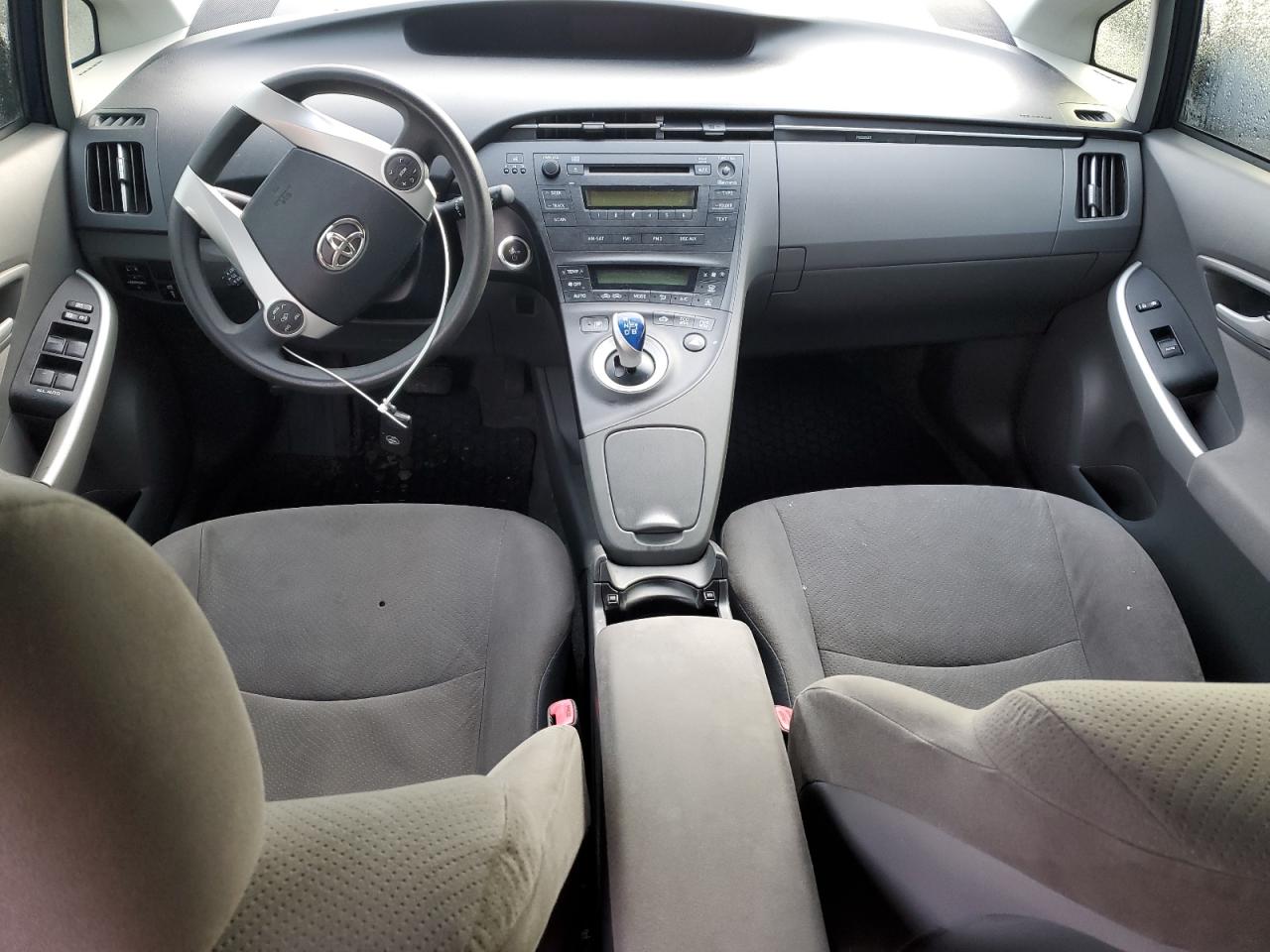 2011 Toyota Prius - Image 8