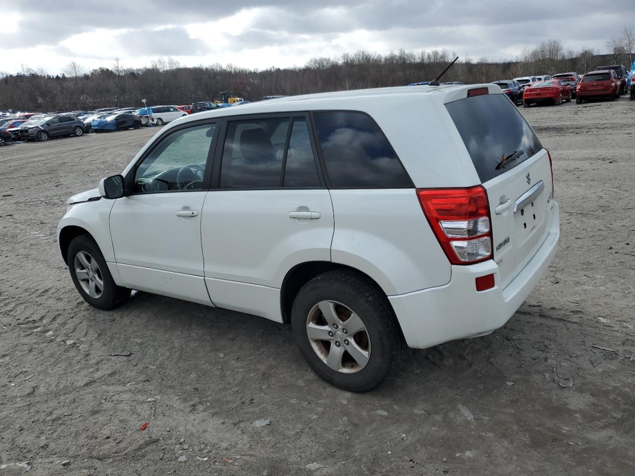 2012 Suzuki Grand Vitara - Image 2