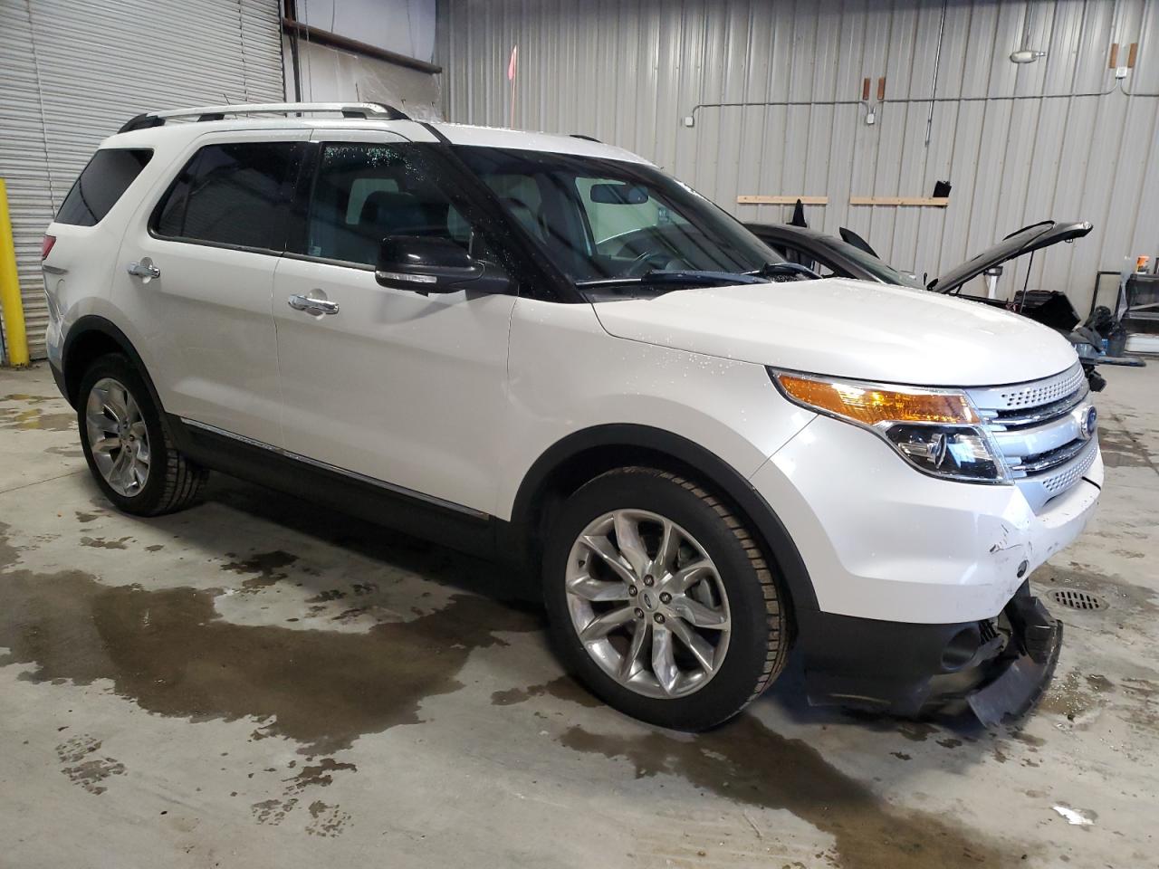 2013 Ford Explorer - Image 4