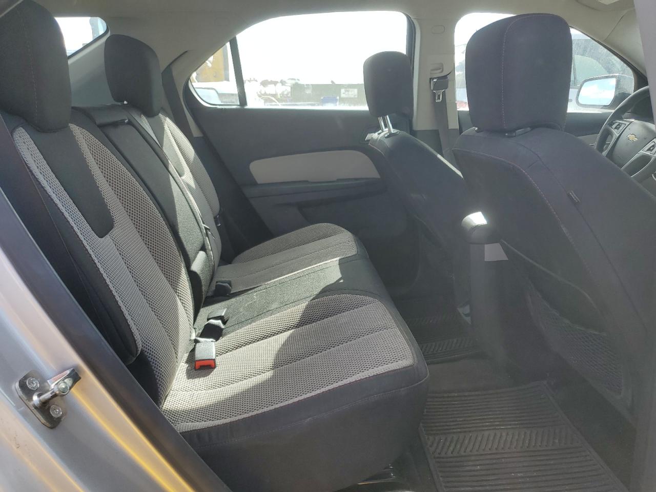 2016 Chevrolet Equinox - Image 11