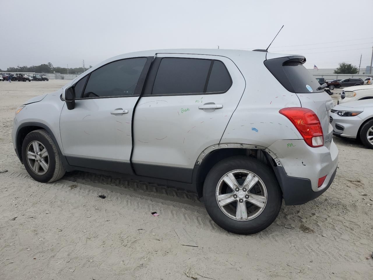 2019 Chevrolet Trax - Image 2