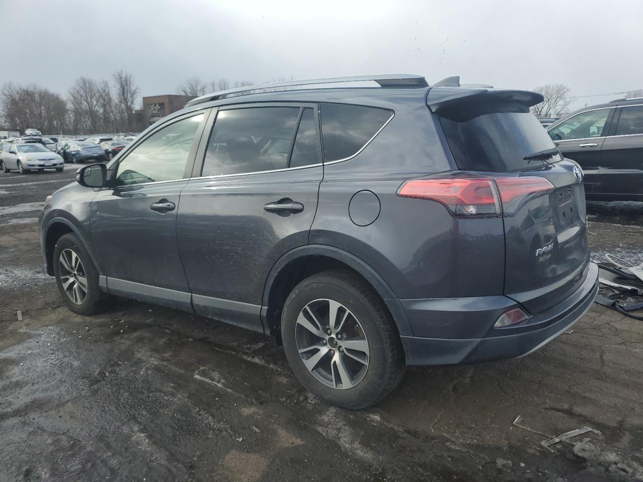 2017 Toyota RAV 4 - Image 2