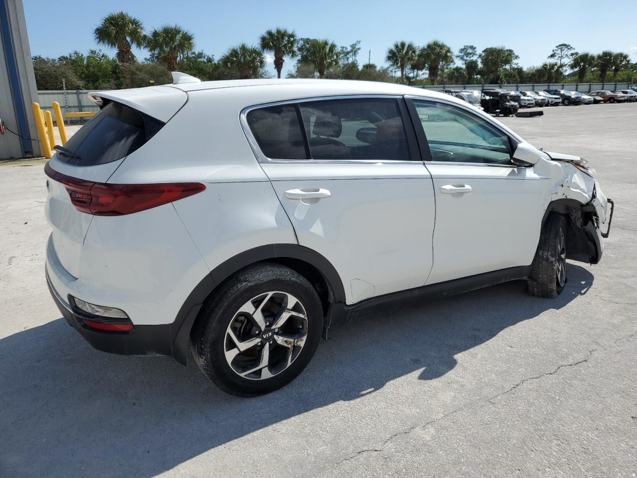 2022 Kia Sportage - Image 3