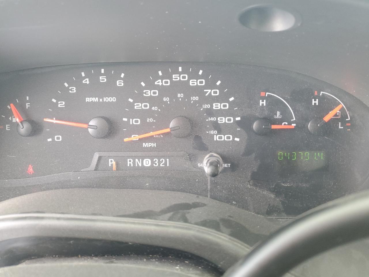 2005 Ford Econoline E450 Super Duty Cutaway Van VIN: 1FDXE45S95HB48623 Lot: 43472645