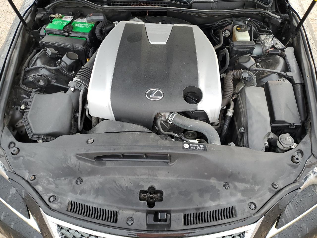 2016 Lexus IS - Image 11